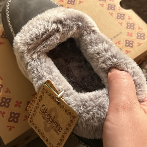 NWT🦊Fur Sweet Soft & Warm Slippers Women Sz-7(6.5) Inside or Out, So Comfortable - Picture 11 of 16